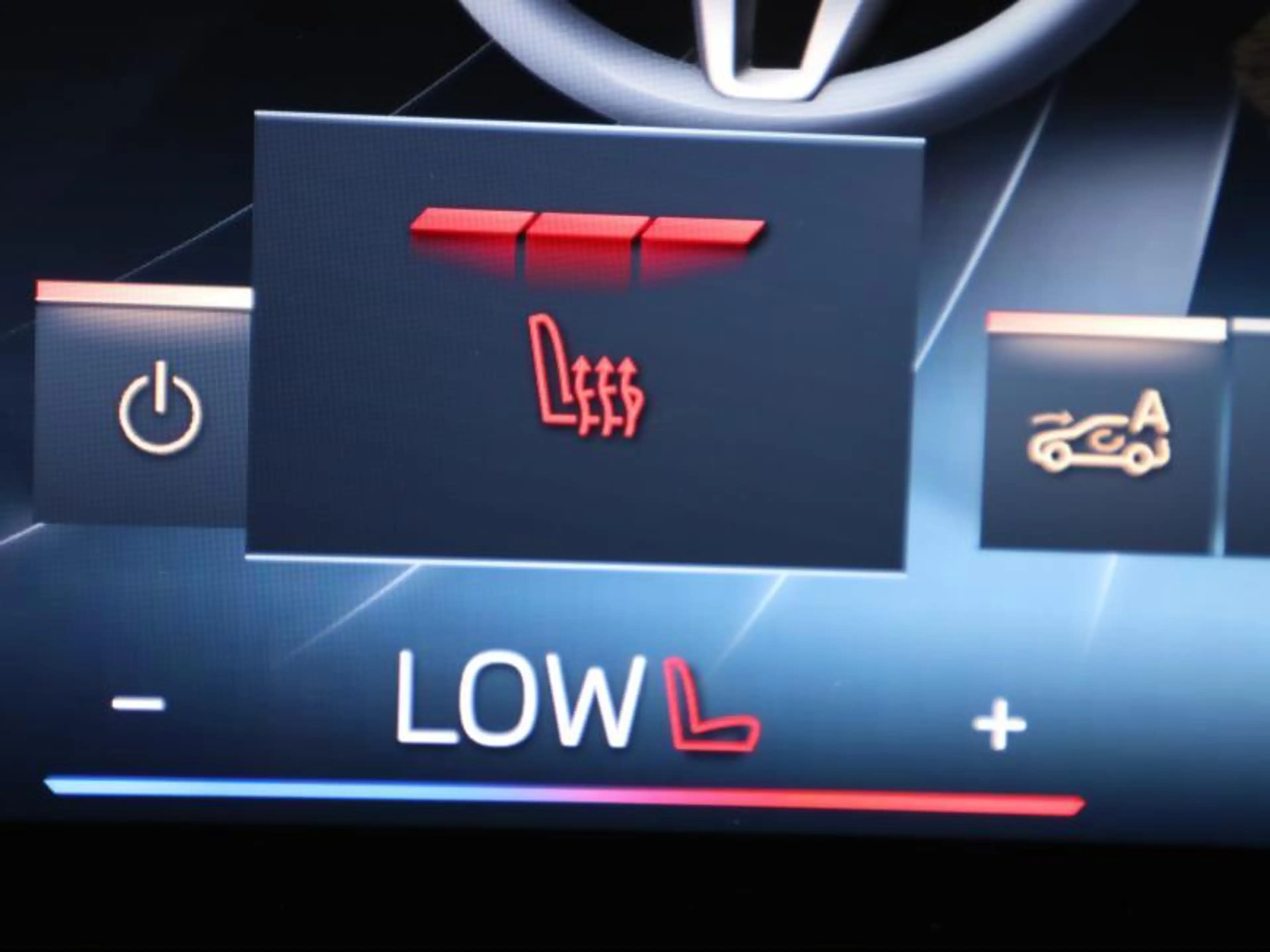 BMW iX2 eDrive20 — photo 13