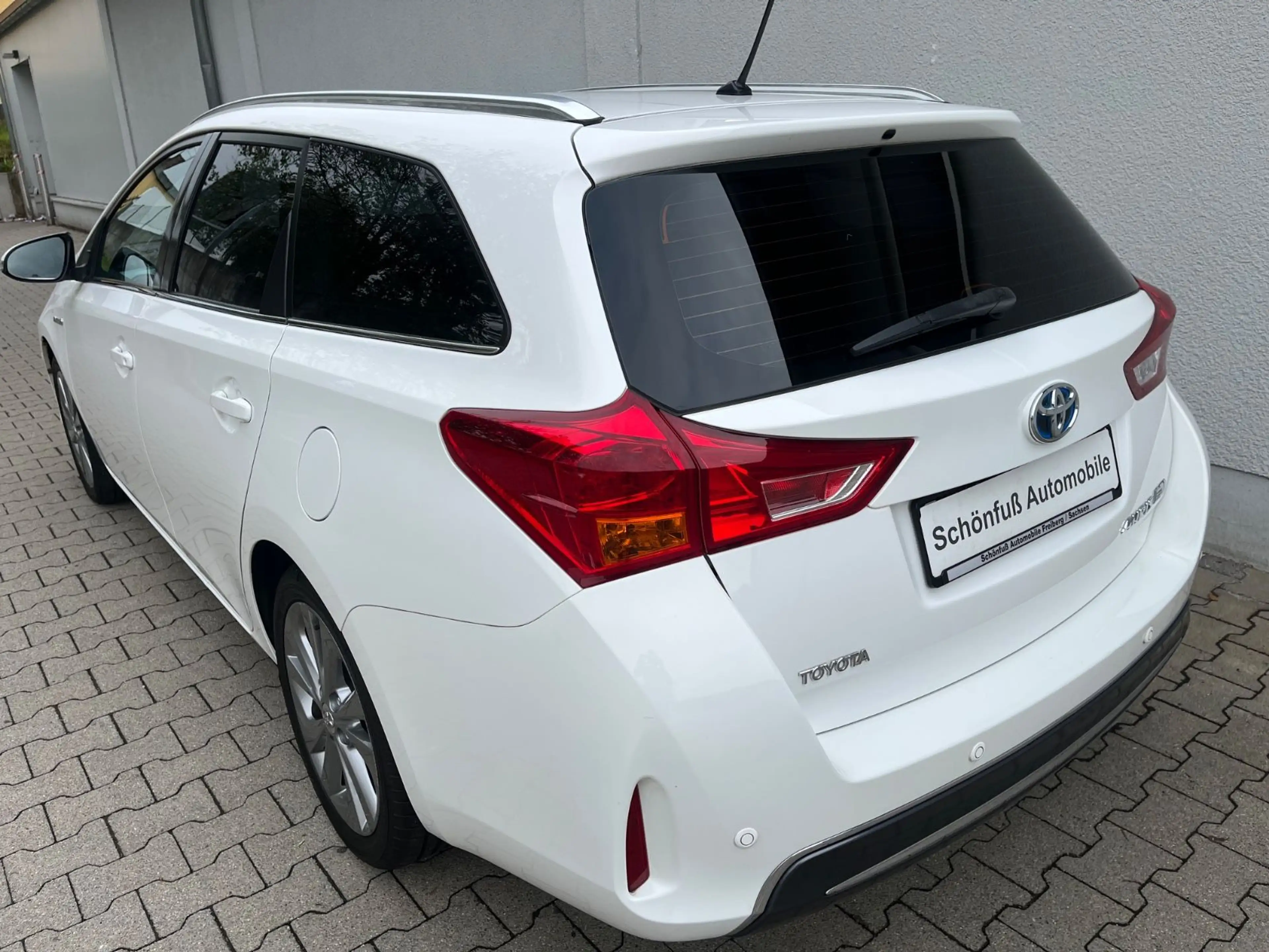 Toyota Auris Touring Sports Hybrid Edition 68 Tkm 1.Hd. — photo 5