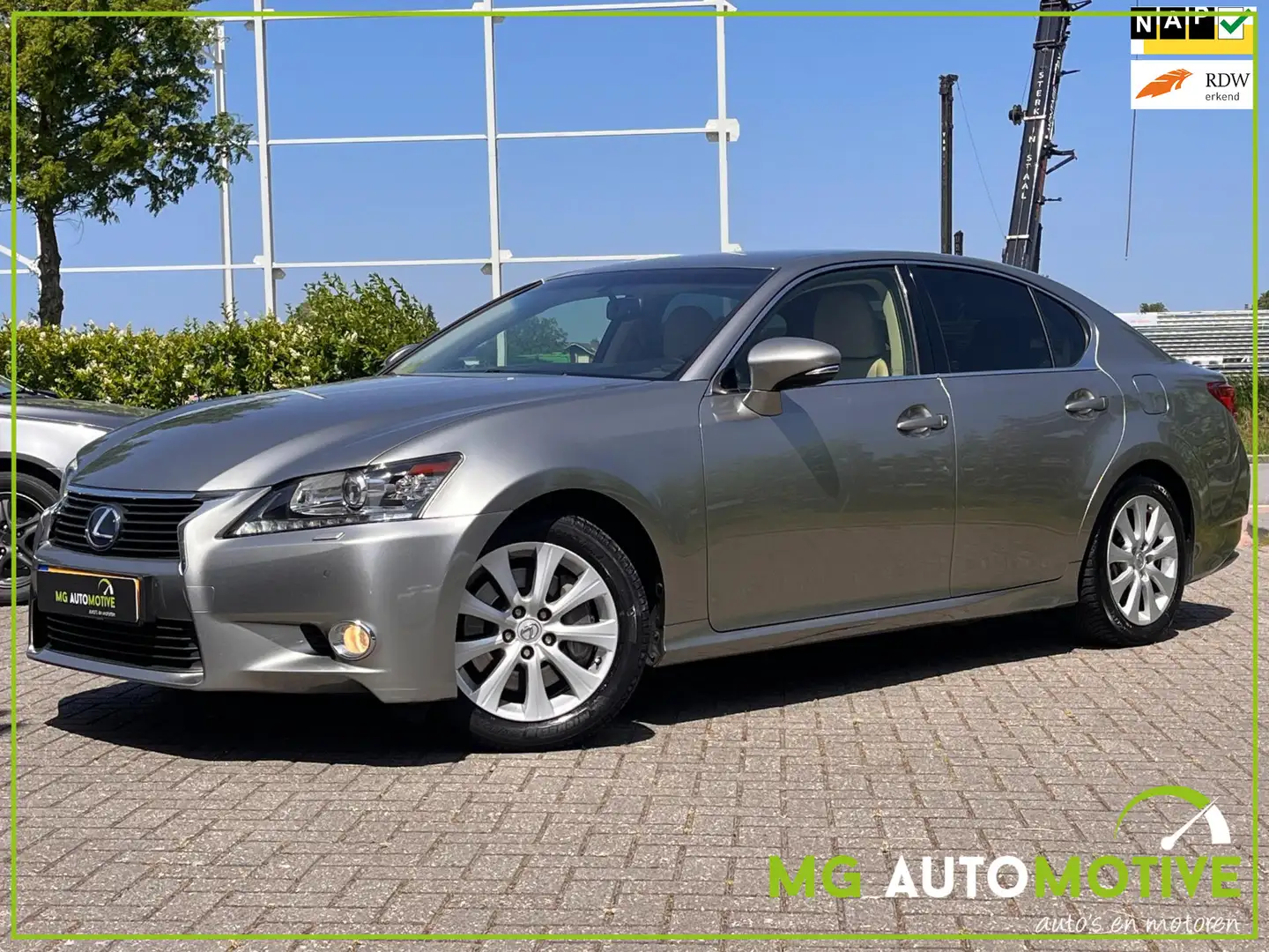 Lexus GS 300 300h Luxury Line | Leder | Navi | Trekhaak | NL au Grijs - 1