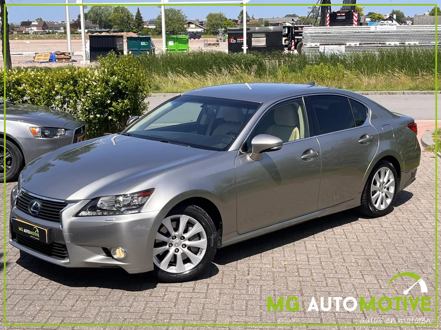 Lexus GS 300 300h Luxury Line | Leder | Navi | Trekhaak | NL au Grijs - 2