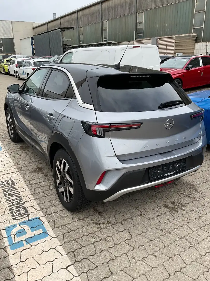 Opel Mokka-E Elegance FLA SpurH LM KAM LED KlimaA Silber - 2