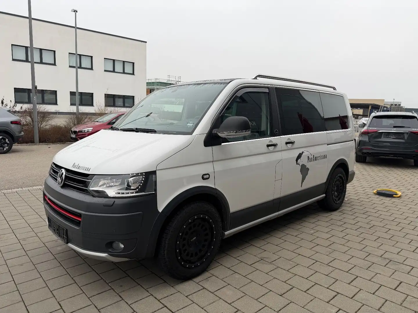 Volkswagen T5 Transporter Bus Multivan PanAmericana 4Motion Blanc - 1