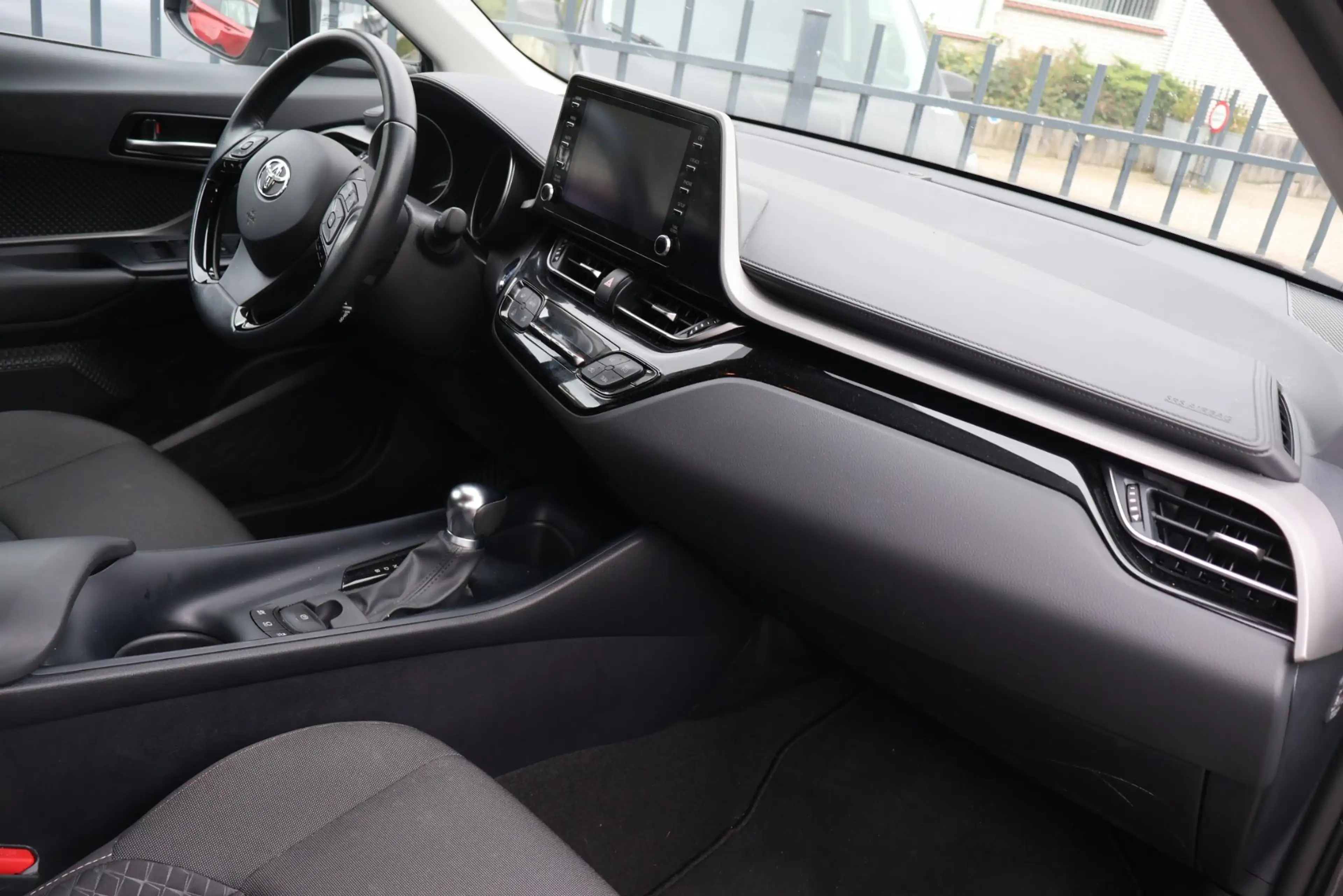 Toyota C-HR 1.8 Hybrid AFN.TREKHAAK AD-CRUISE — photo 15
