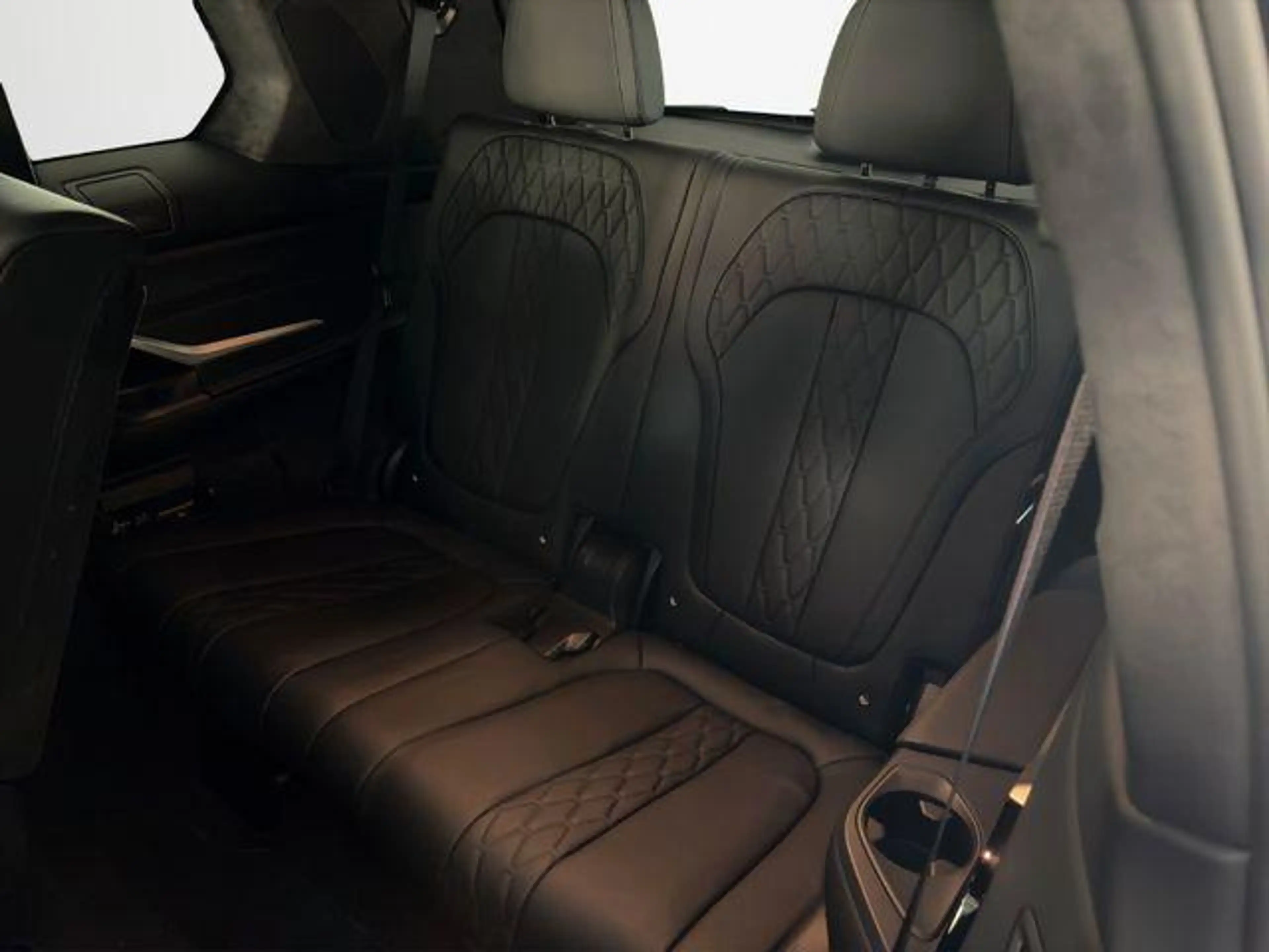 BMW X7 xDrive 40d M SPORT PRO /AHK/STH/H&K/PANO/7-SI 2... — photo 11