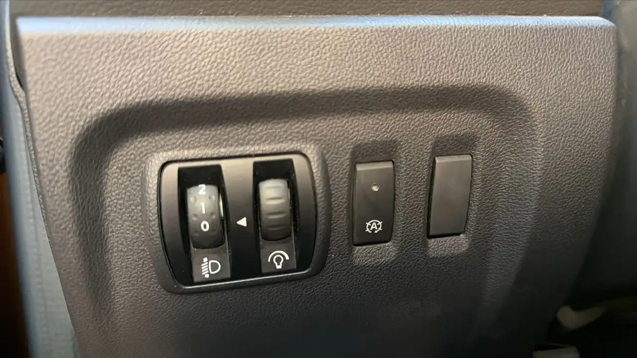 Renault Captur — photo 13