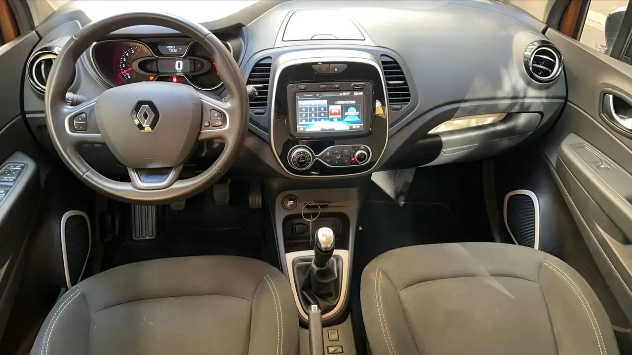 Renault Captur — photo 11