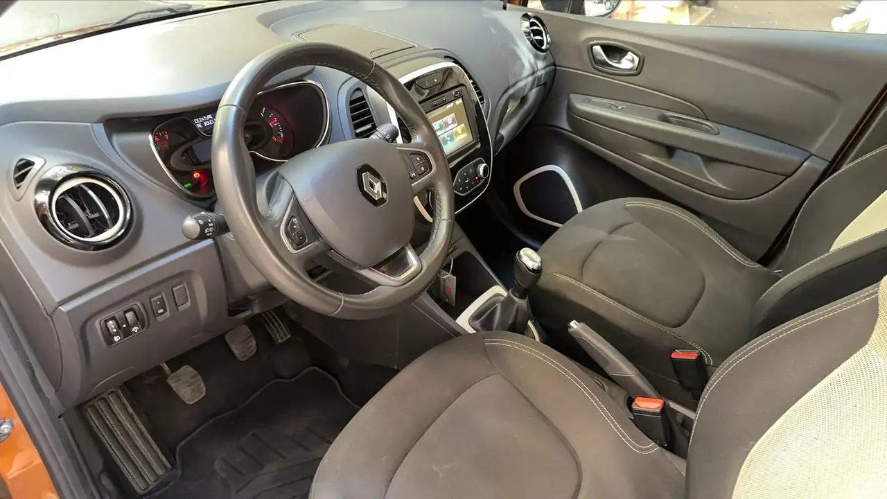 Renault Captur — photo 8