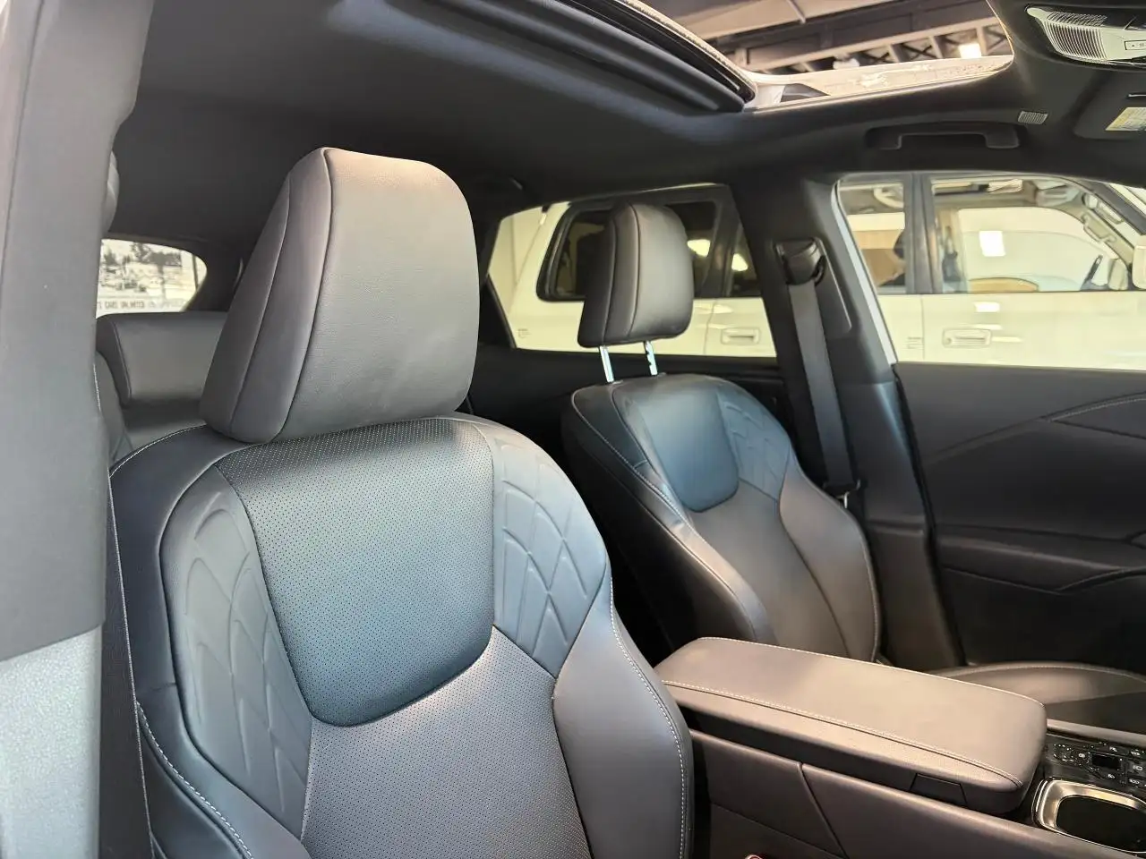Lexus RX снимка Lexus RX