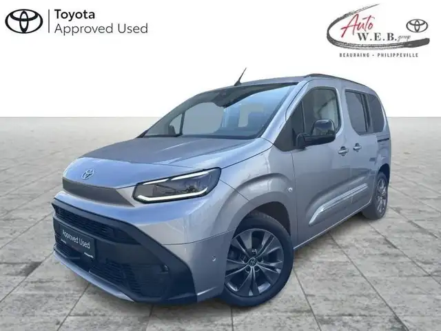 Toyota Verso SWB 1.5 Diesel 130hp 8AT Tracks