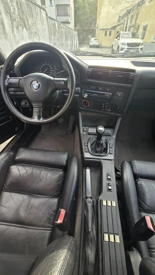BMW 325i, foto 8