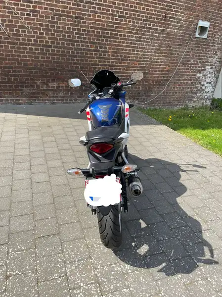 Honda CBR 250 R - foto 3