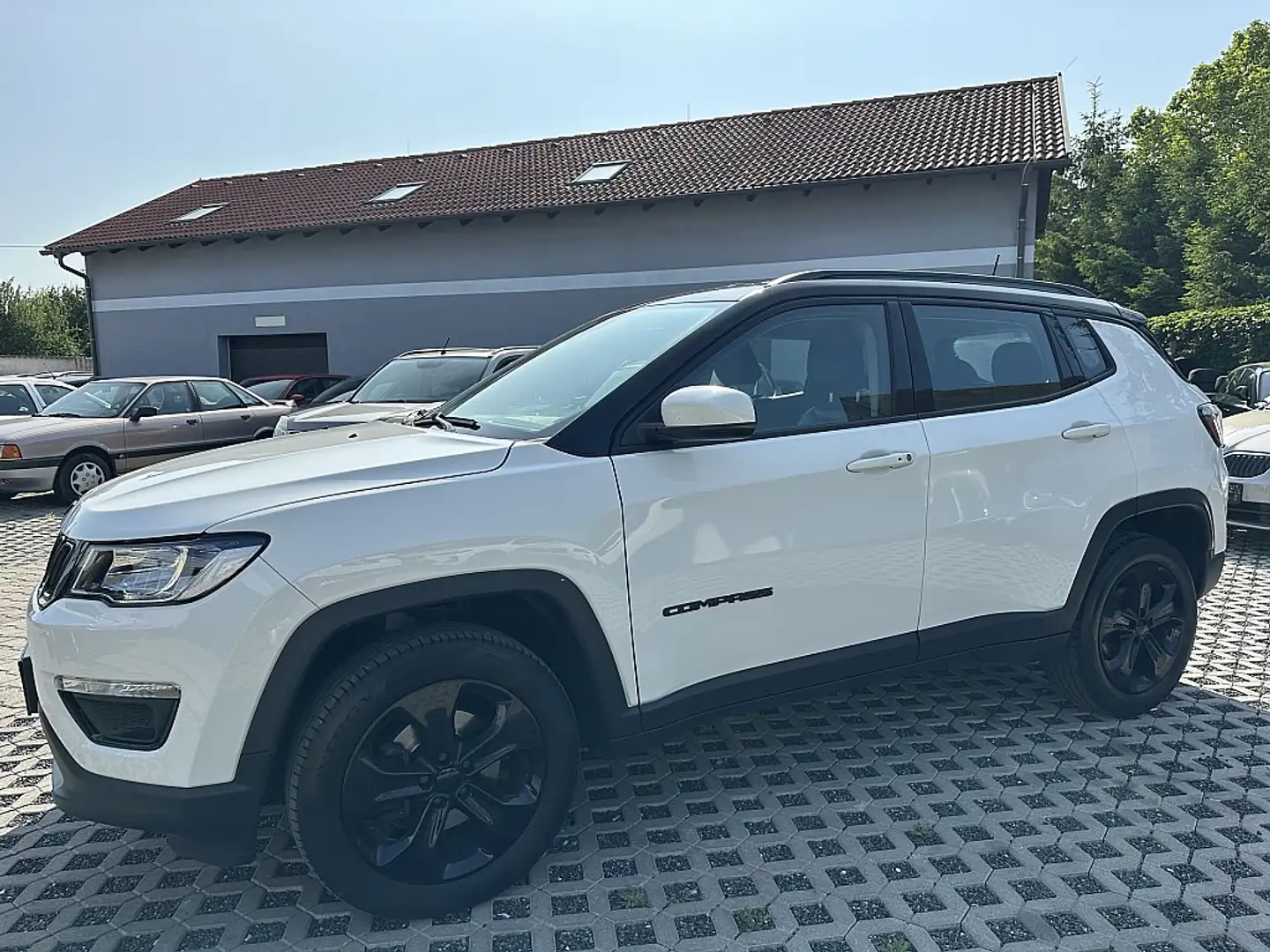 Jeep Compass 2,0 MultiJet II AWD Night Eagle Aut. Weiß - 2