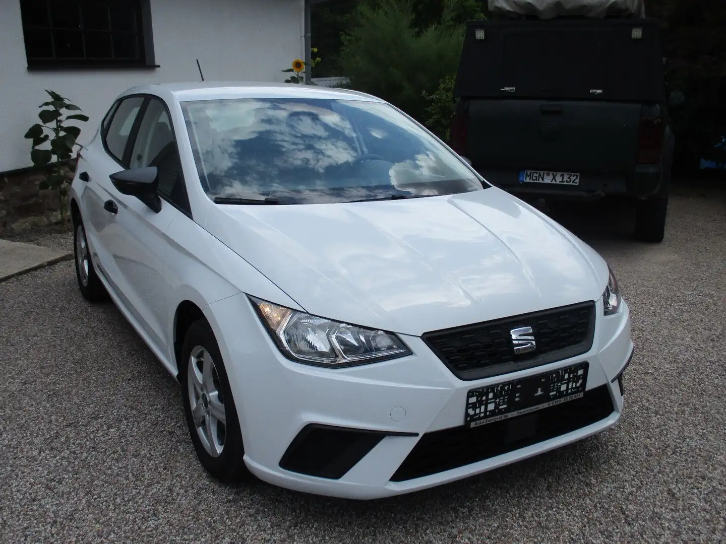 SEAT Ibiza Ib+PDC+Alu+SHZ+Bluetooth+Freisprecheinrichtung Weiß - 1
