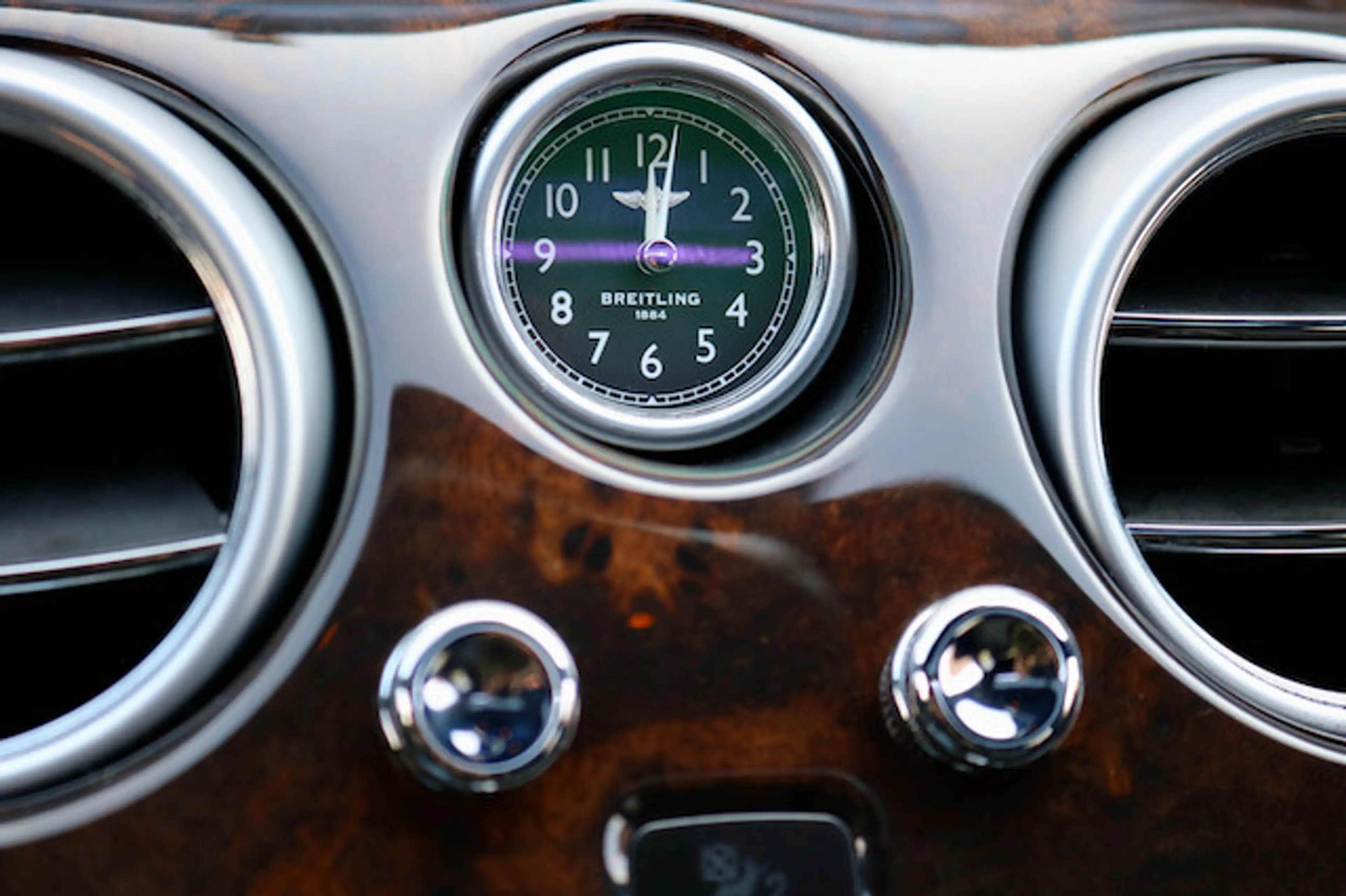 Bentley Flying Spur 4.0 V8 Biturbo Deep black pearl metallic — photo 14
