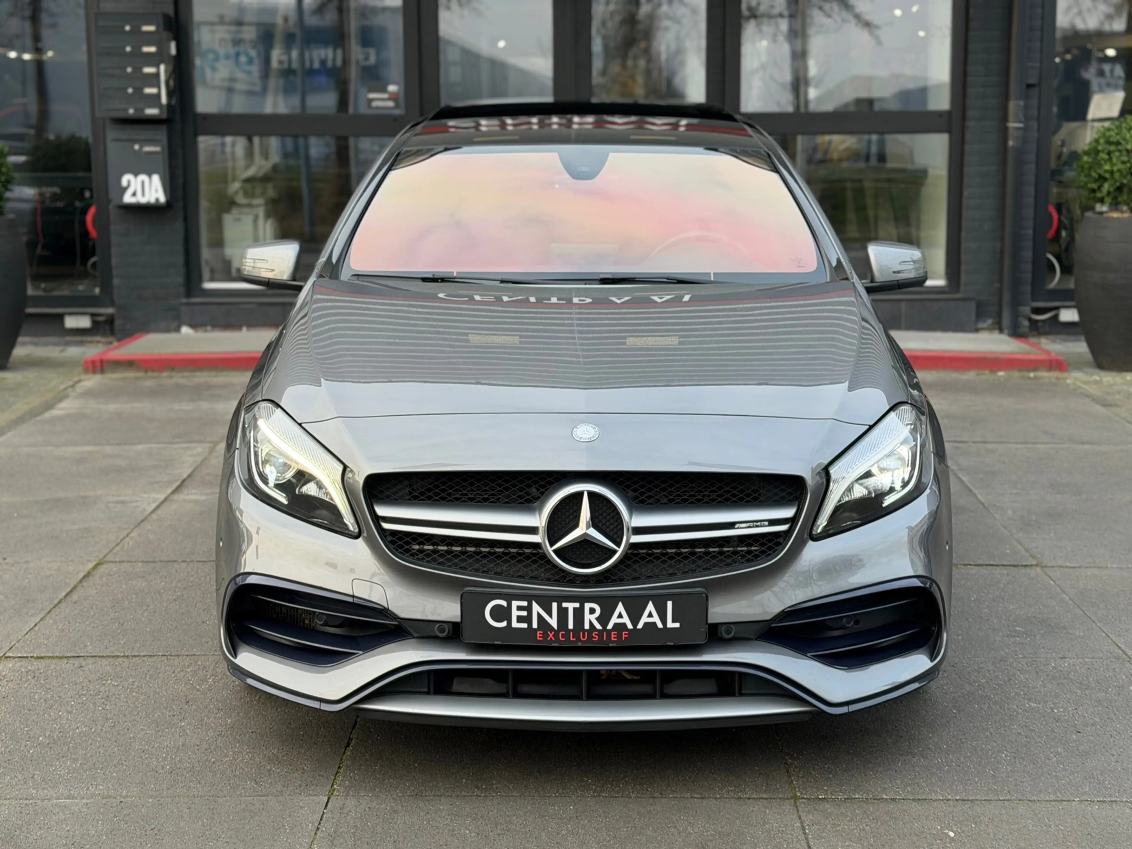 Mercedes-Benz A 45 AMG 4MATIC Pano|Armytrix|Camera|Leder|Navi|381PK|Cruis — photo 2