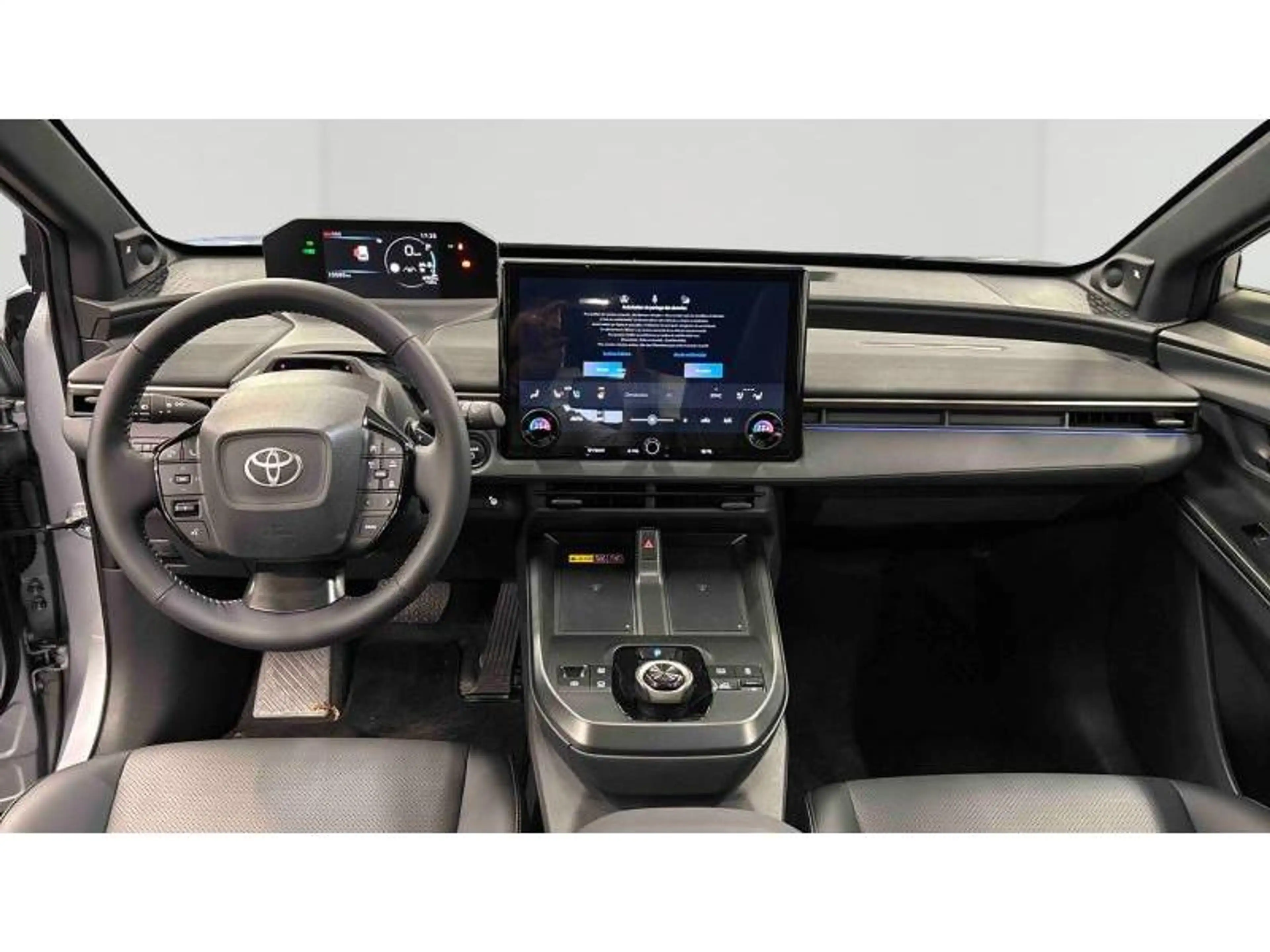 Toyota bZ4X Touring — photo 3
