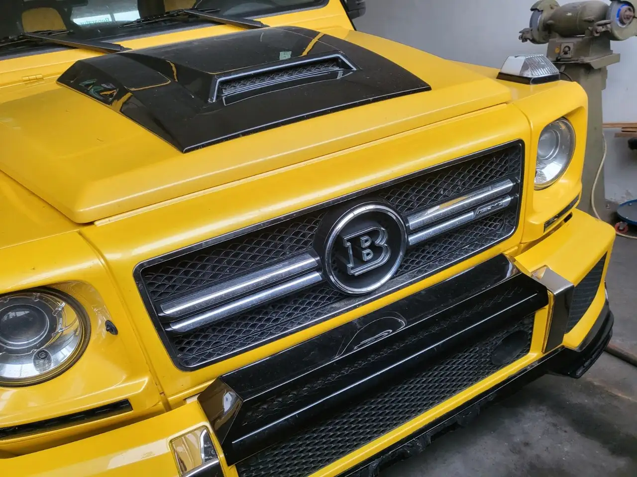Mercedes-Benz G 320