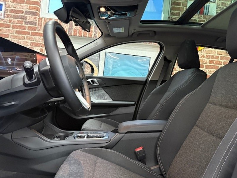 BMW 120 120iA 170cv Auto HYB-ESS M-SPORT DESIGN — photo 5