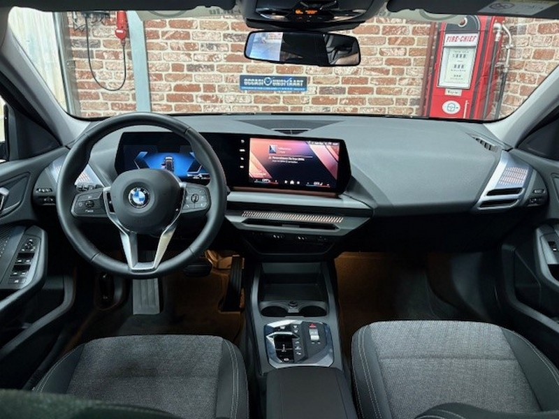 BMW 120 120iA 170cv Auto HYB-ESS M-SPORT DESIGN — photo 4