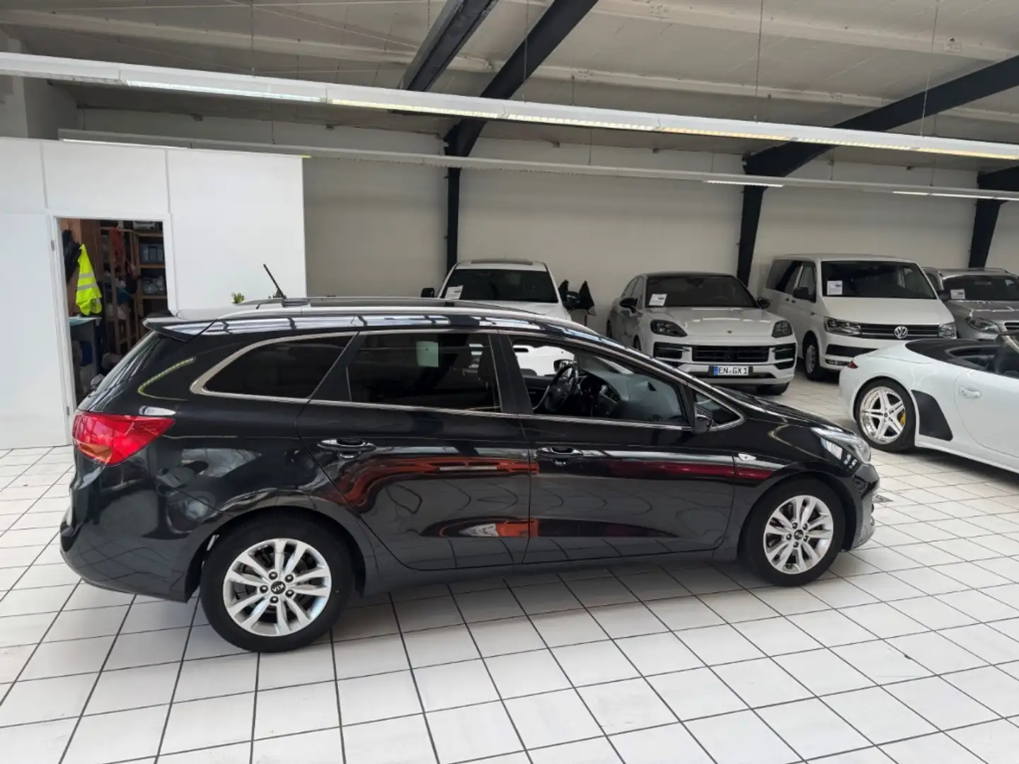 Kia Ceed SW / cee'd SW Sportswagon Dream Team 1.6 GDI +Scheckheftgepflegt Negro - 2