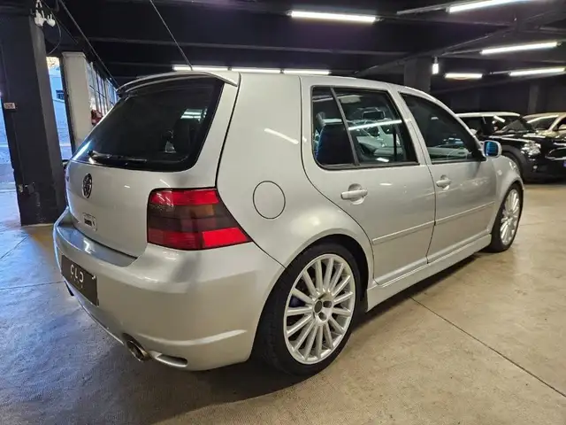 Volkswagen Golf view 5