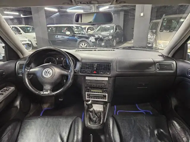 Volkswagen Golf view 10