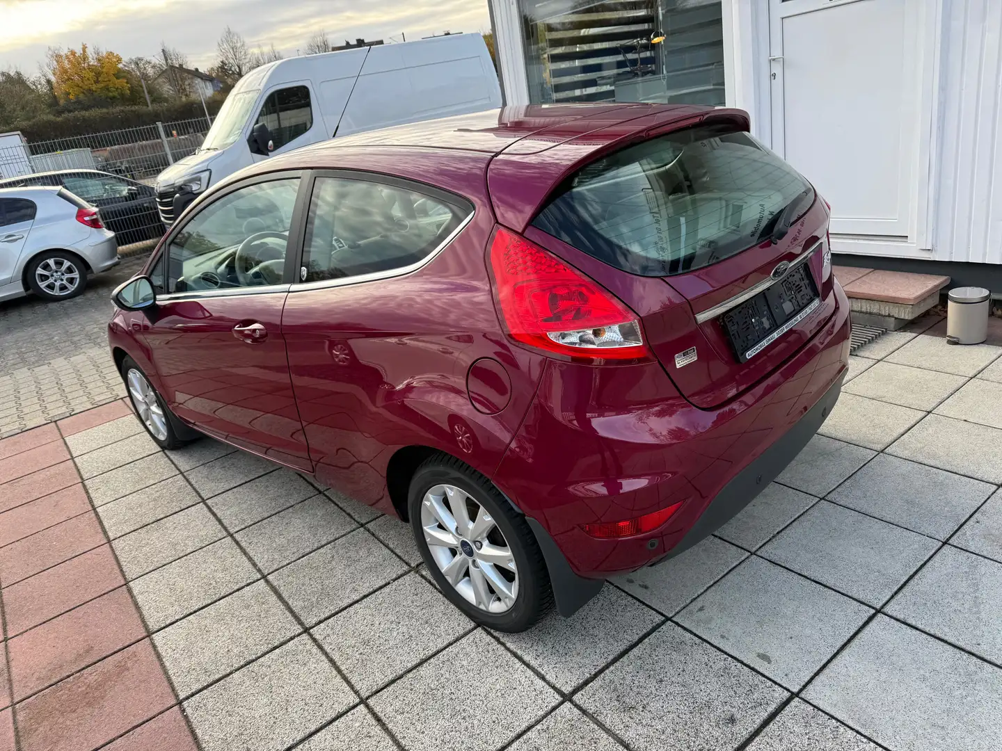 Ford Fiesta Ghia Rot - 2