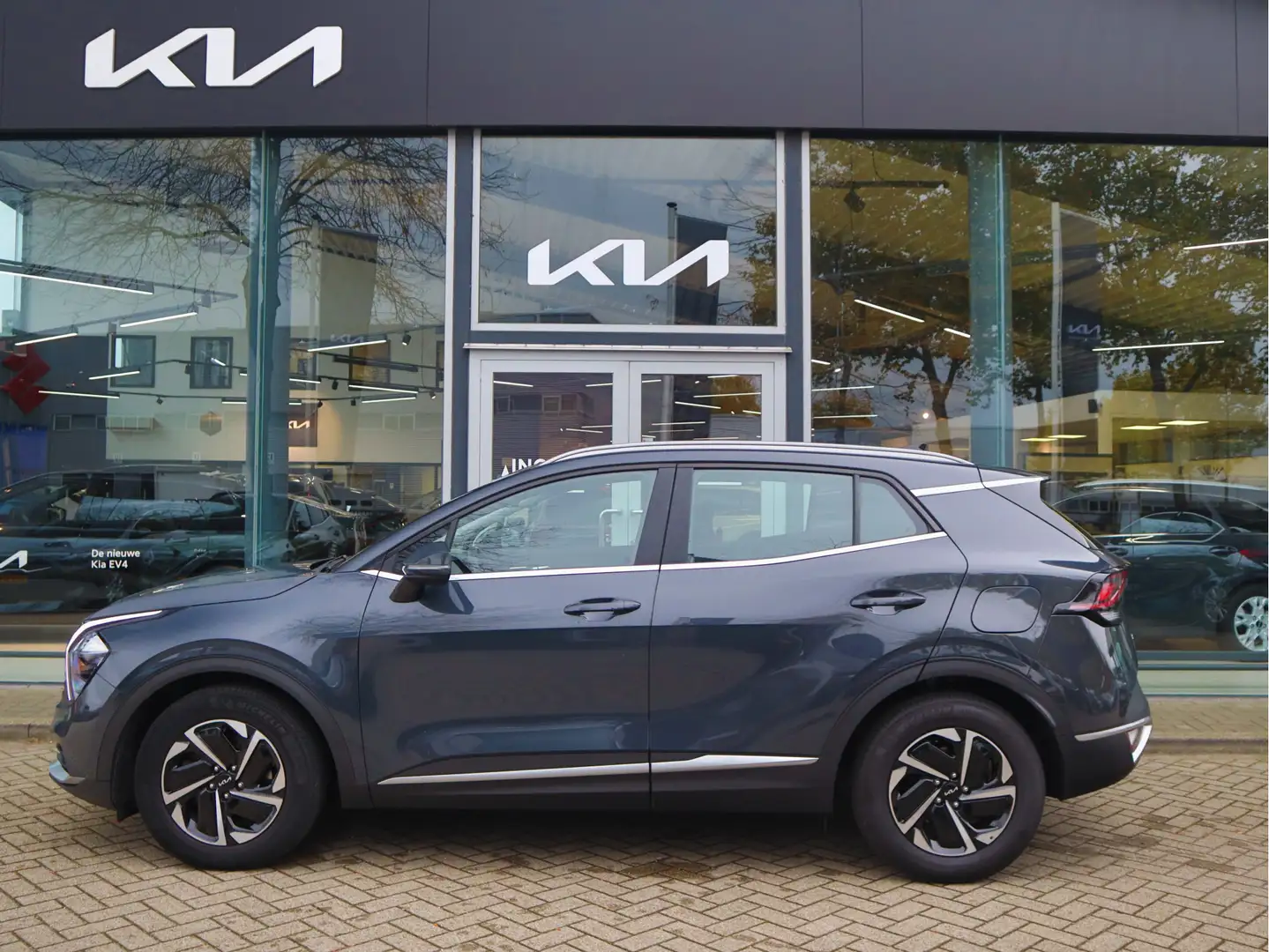 Kia Sportage 1.6 T-GDi MHEV DynamicLine | Navigatie | Climate C Gris - 2