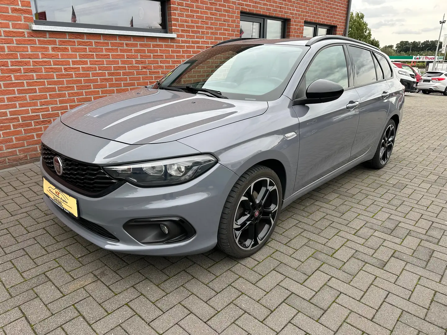 Fiat Tipo S-Design**full optione** Grau - 1