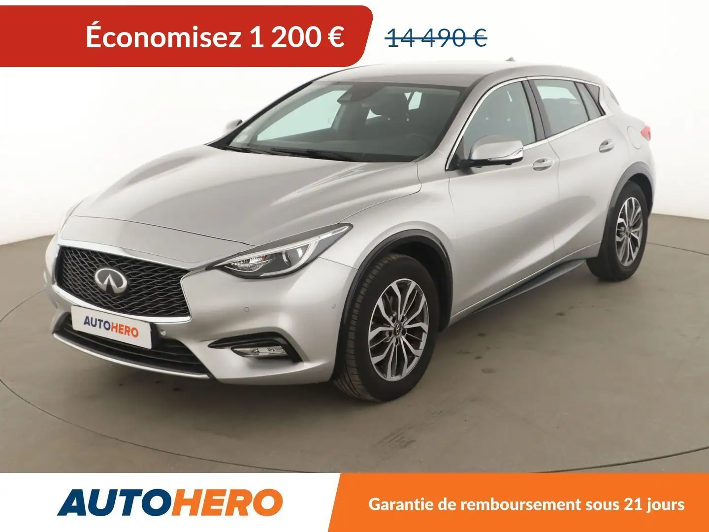 Infiniti Q30 1.5d Grigio - 1