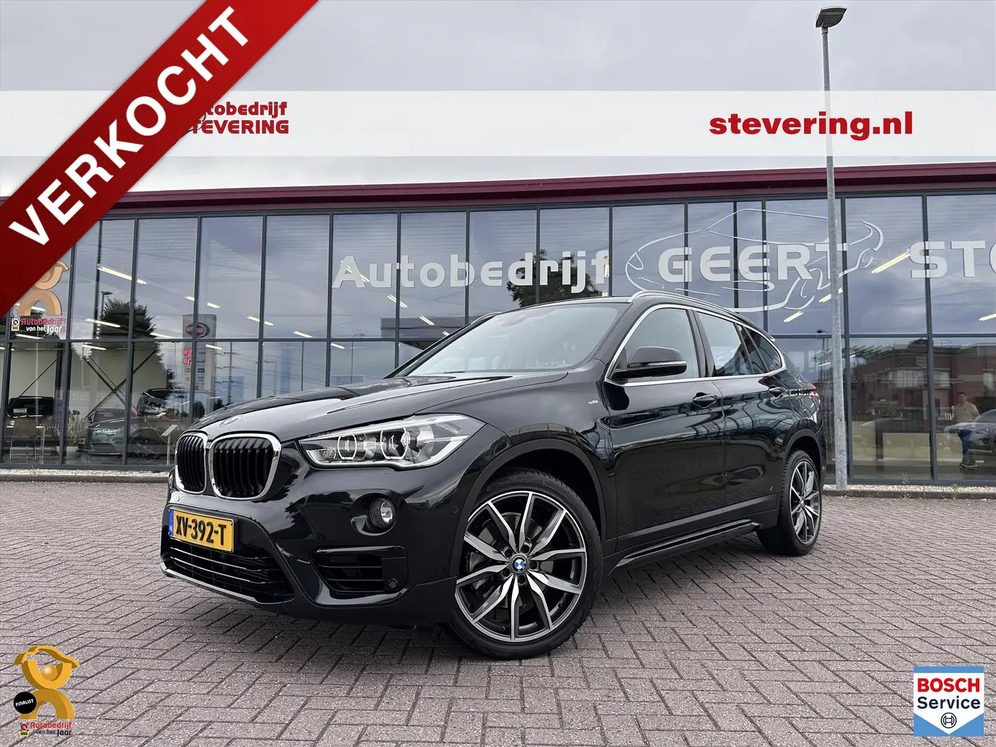 BMW X1 (f48) sDrive20i 192pk Aut Zwart - 1