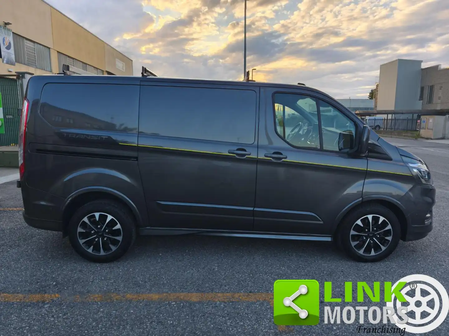 Ford Transit Custom 2.0 TDCi 185 aut. PC Furgone Sport Grigio - 1