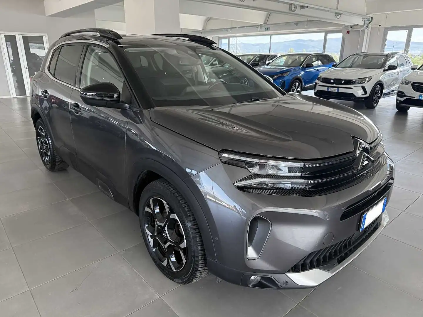 Citroen C5 Aircross 1.5 BlueHDi 130 CV EAT8 Shine Grijs - 1