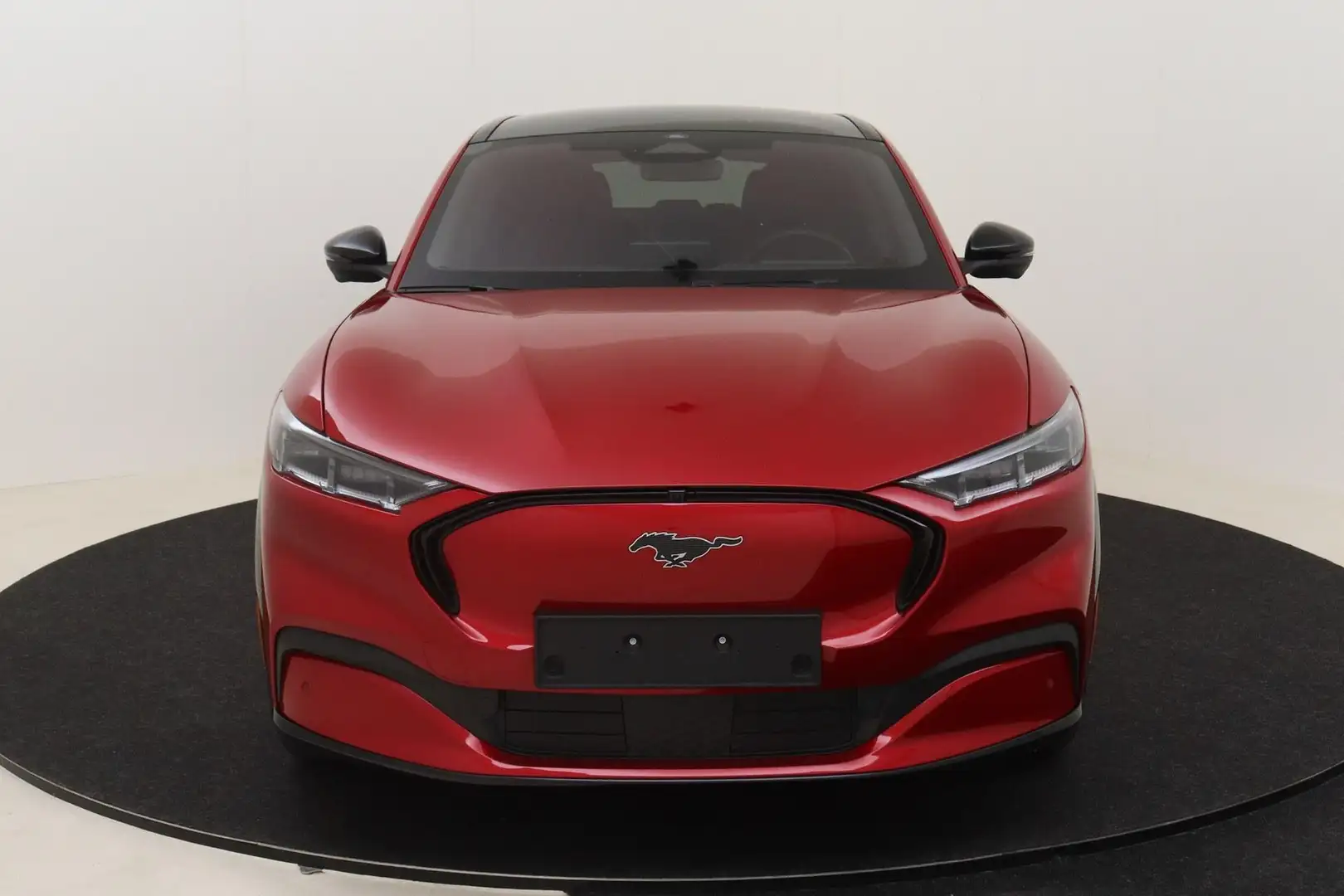 Ford Mustang Mach-E 98 kWh Extended range 275 kW (374 PS), Automati... Rouge - 2