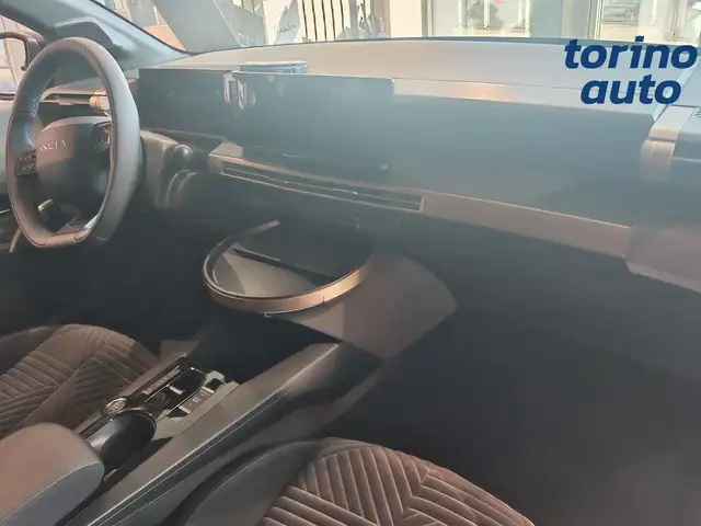 Lancia Ypsilon view 5