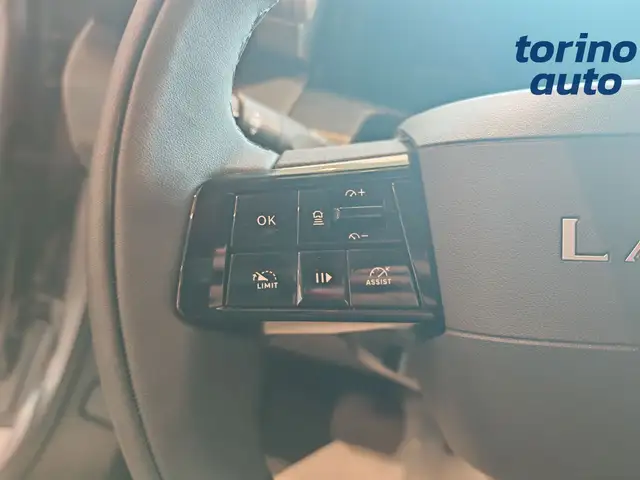 Lancia Ypsilon view 14