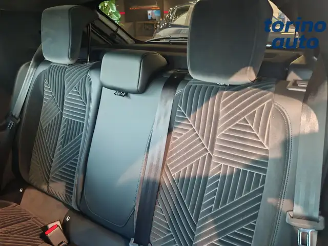 Lancia Ypsilon view 9
