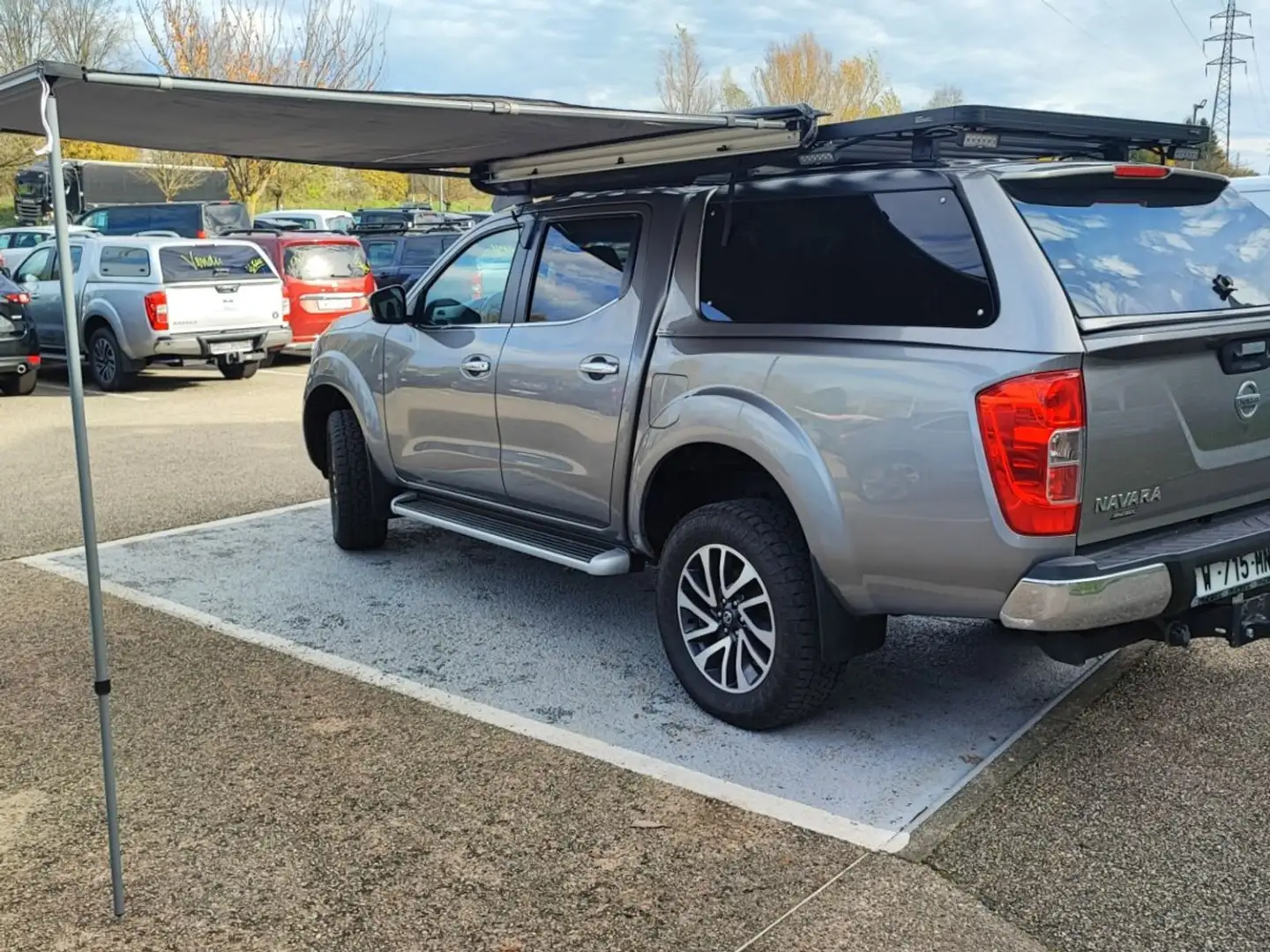 Nissan Navara 2.3 DCI 190 DOUBLE CABINE N-connecta 4x4 galerie + auvent front runner Gris - 2