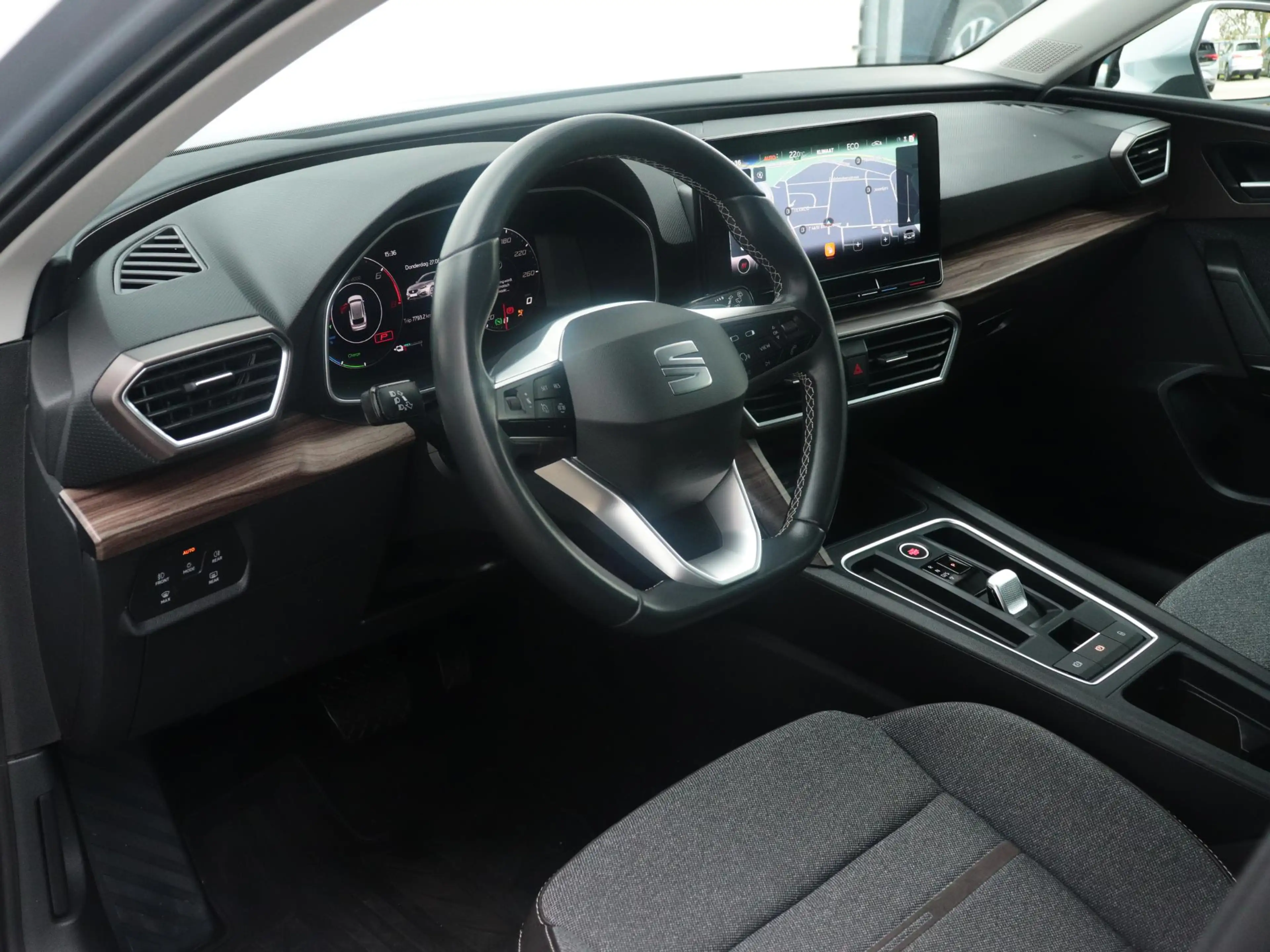 SEAT Leon e-Hybrid Sportstourer 1.4 TSI eHybrid PHEV FR | Sfeerverlic — photo 11