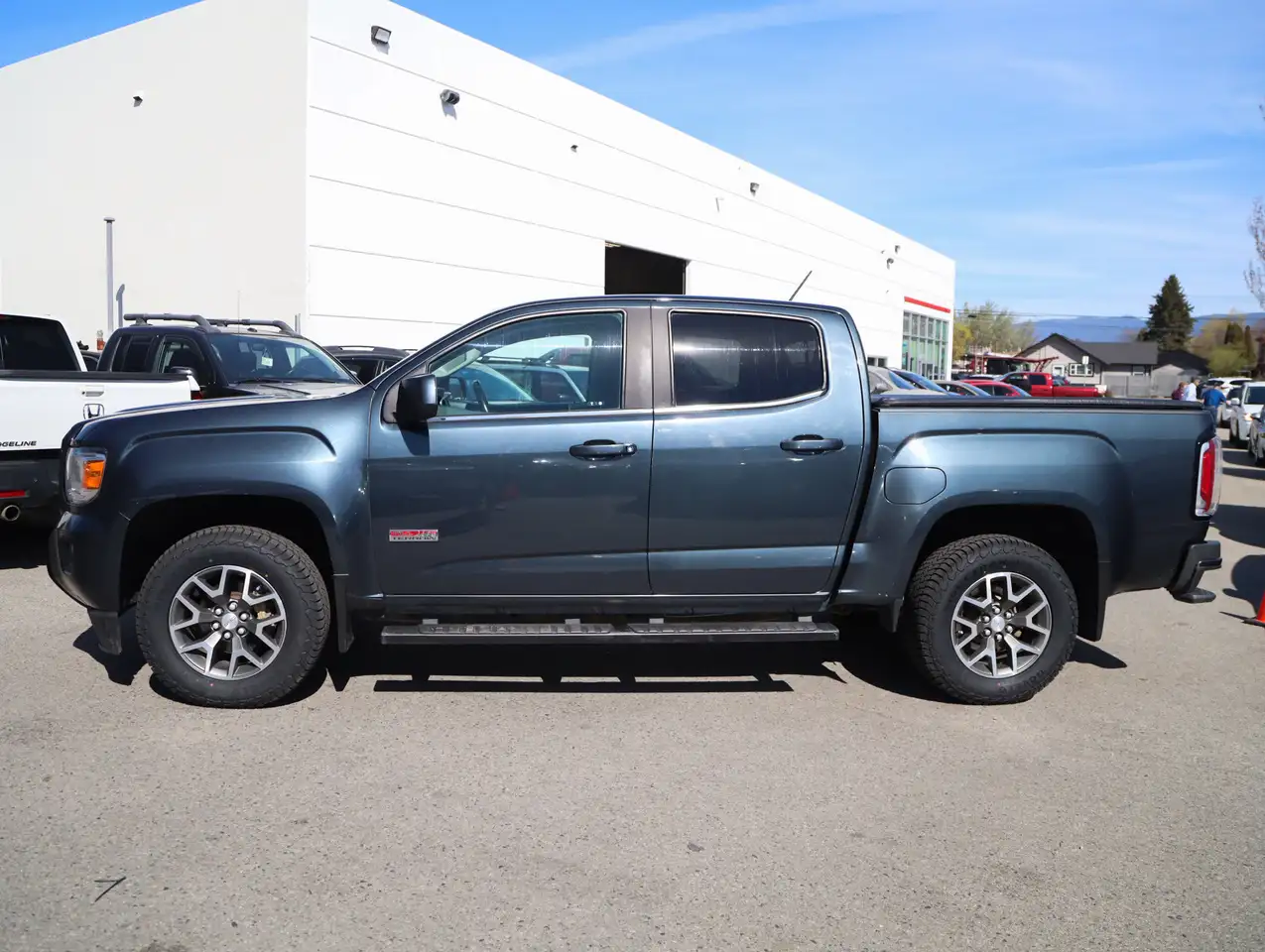 GMC Canyon снимка GMC Canyon