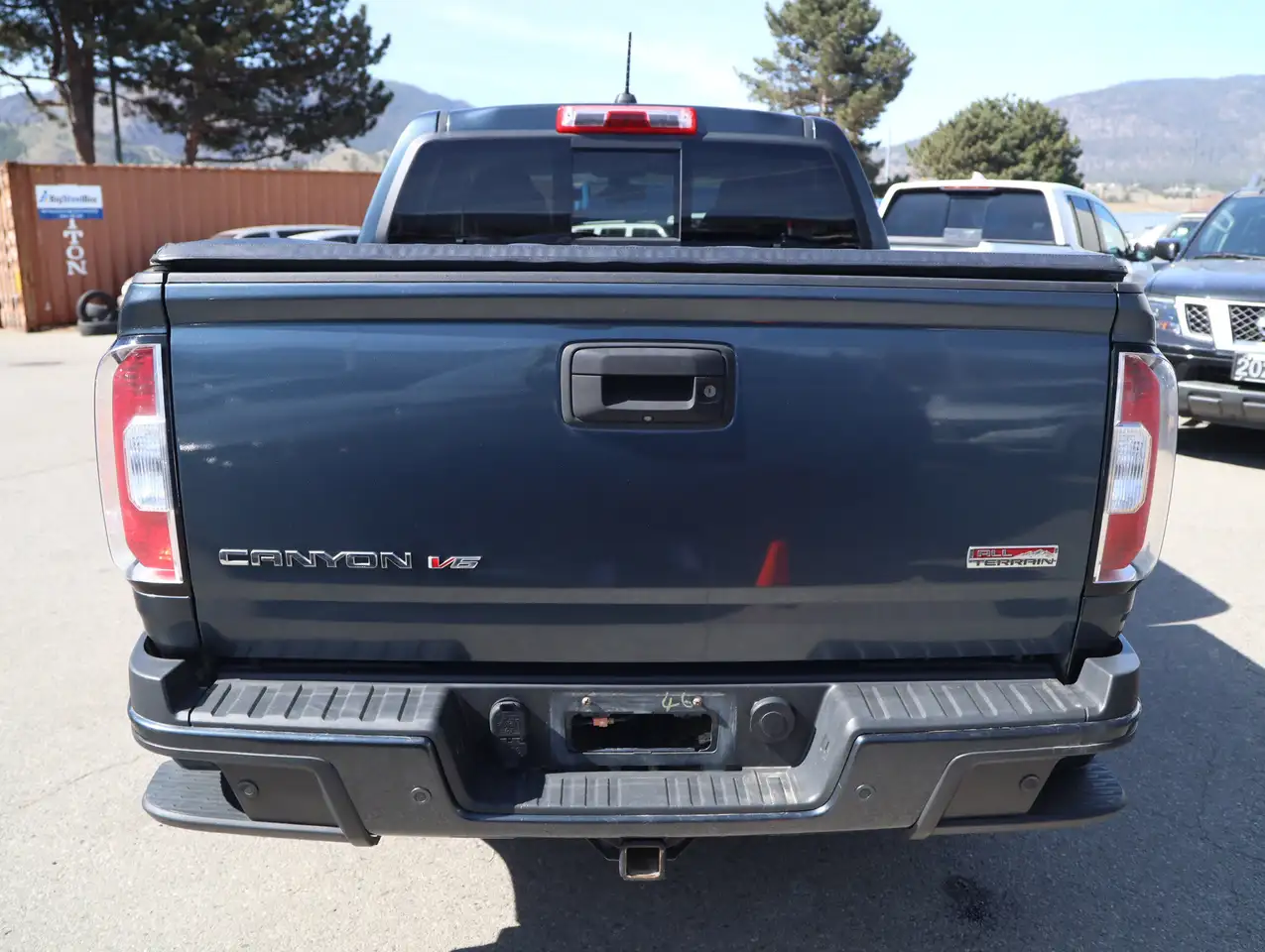 GMC Canyon снимка GMC Canyon