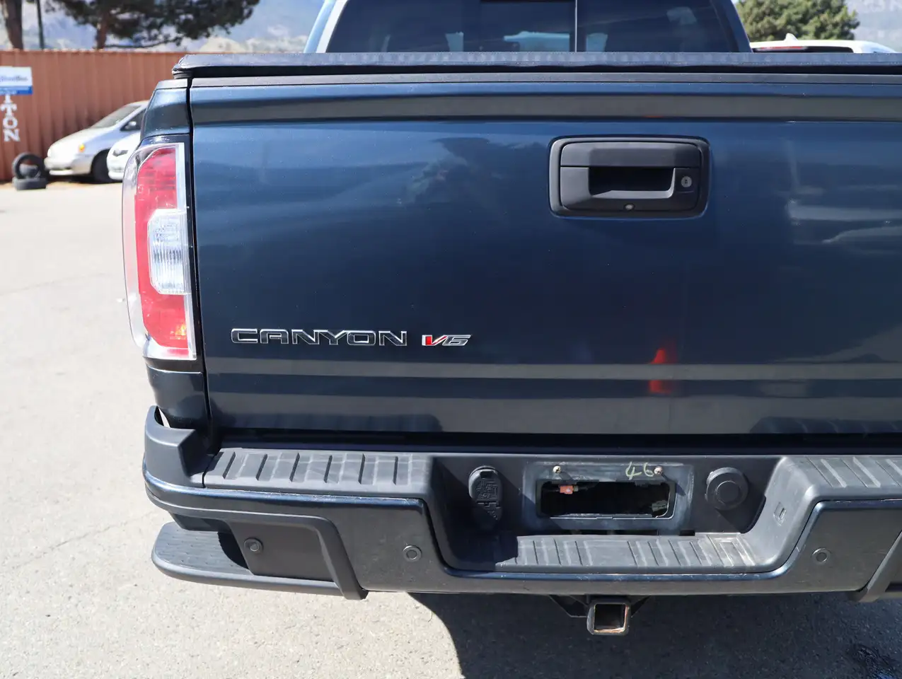 GMC Canyon снимка GMC Canyon