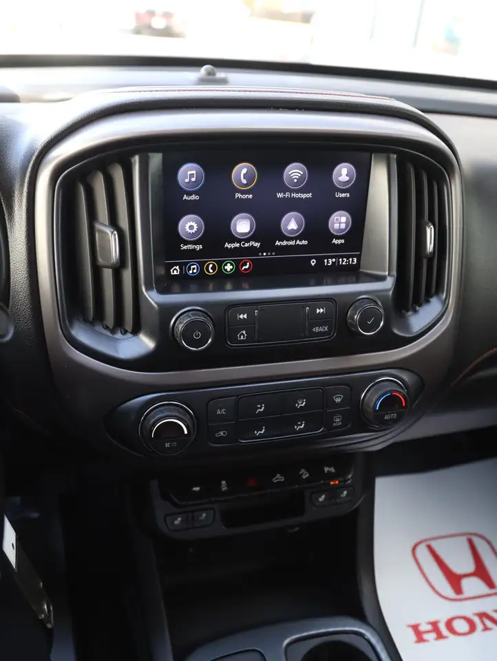 GMC Canyon снимка GMC Canyon