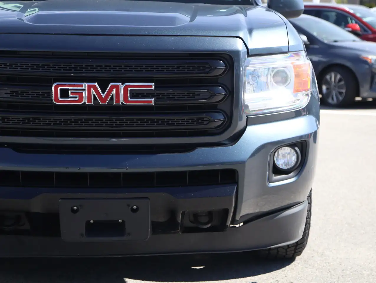 GMC Canyon снимка GMC Canyon