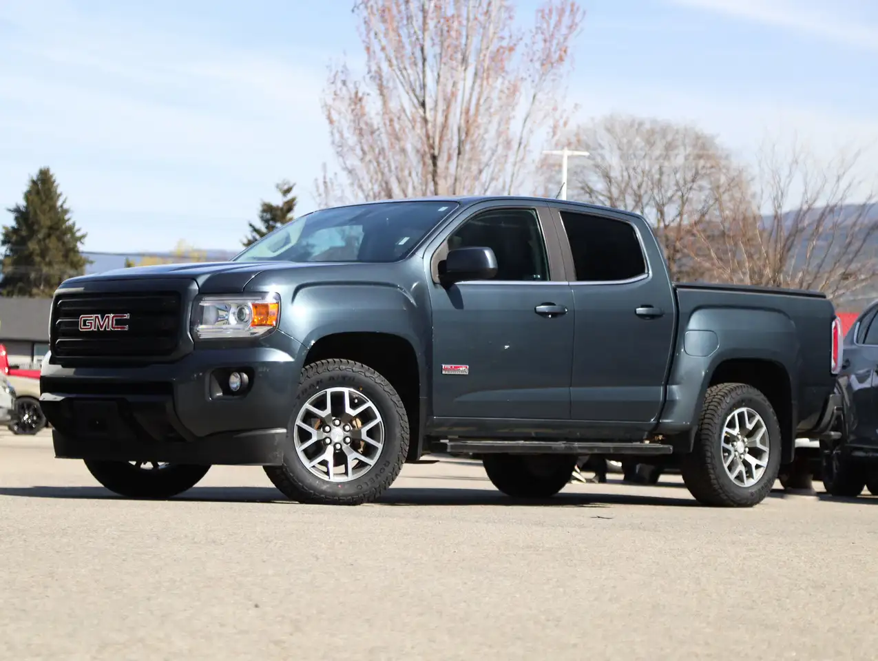 GMC Canyon снимка GMC Canyon