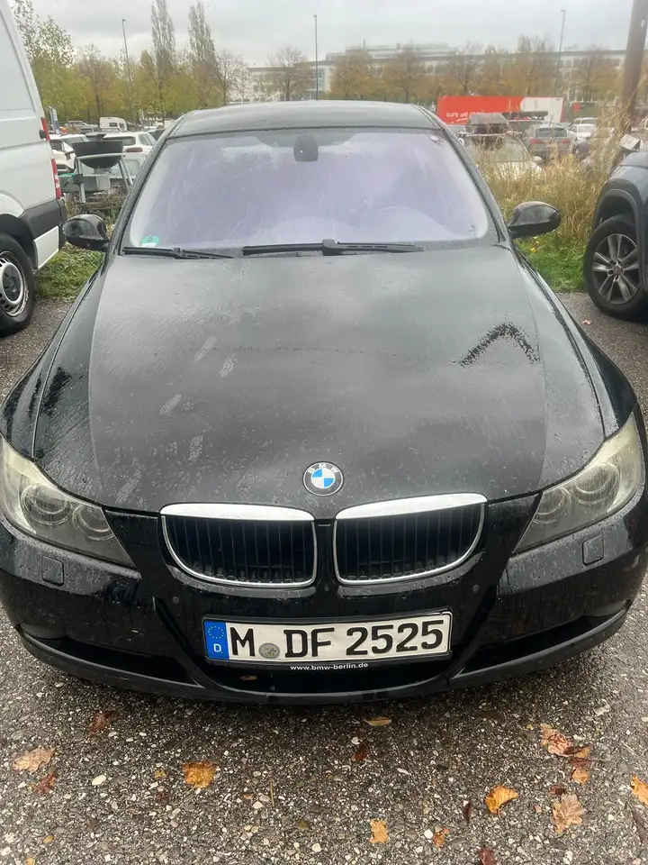 BMW 320
