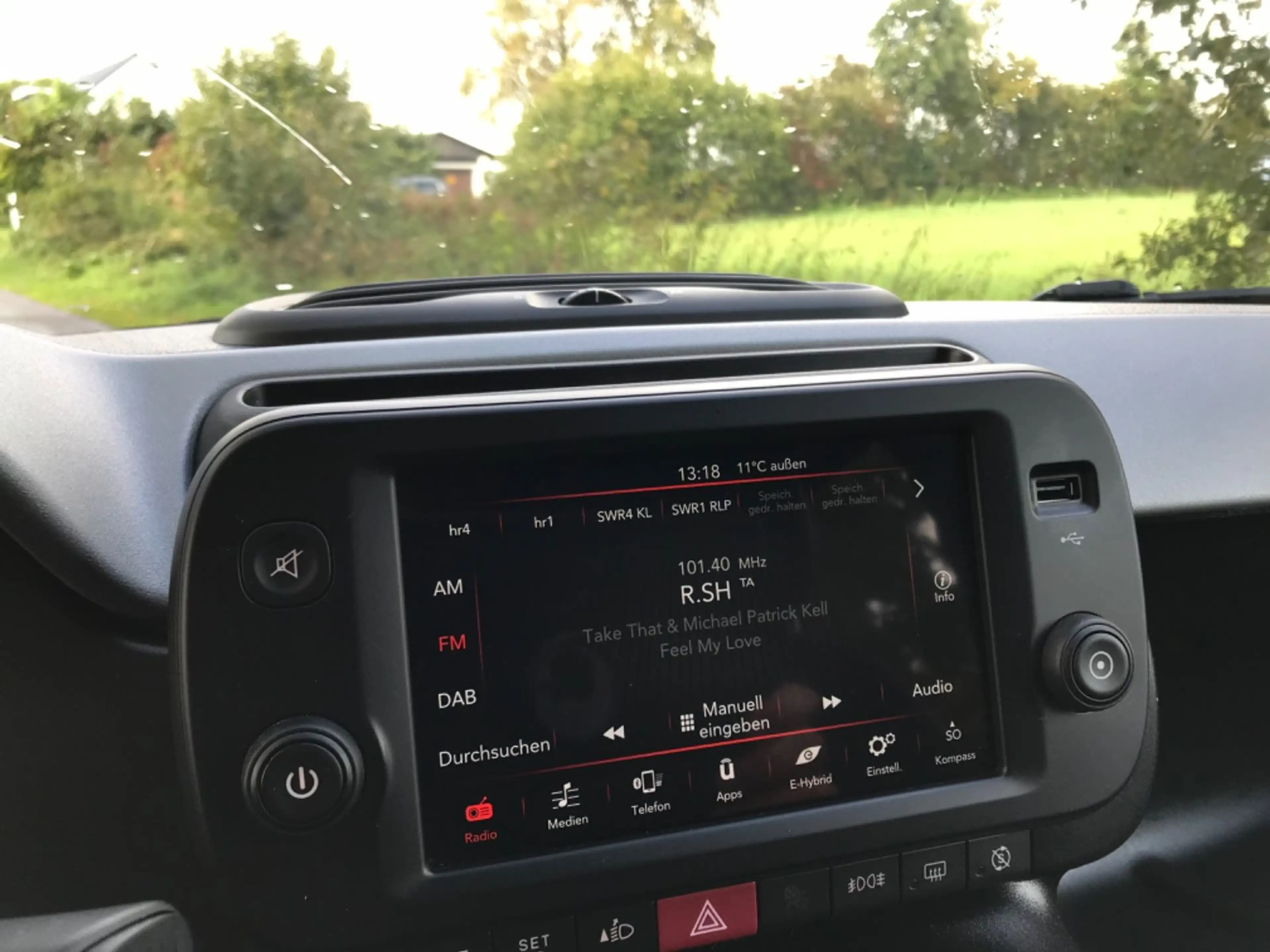 Fiat Panda Cross, Sondermodell Garmin — photo 11