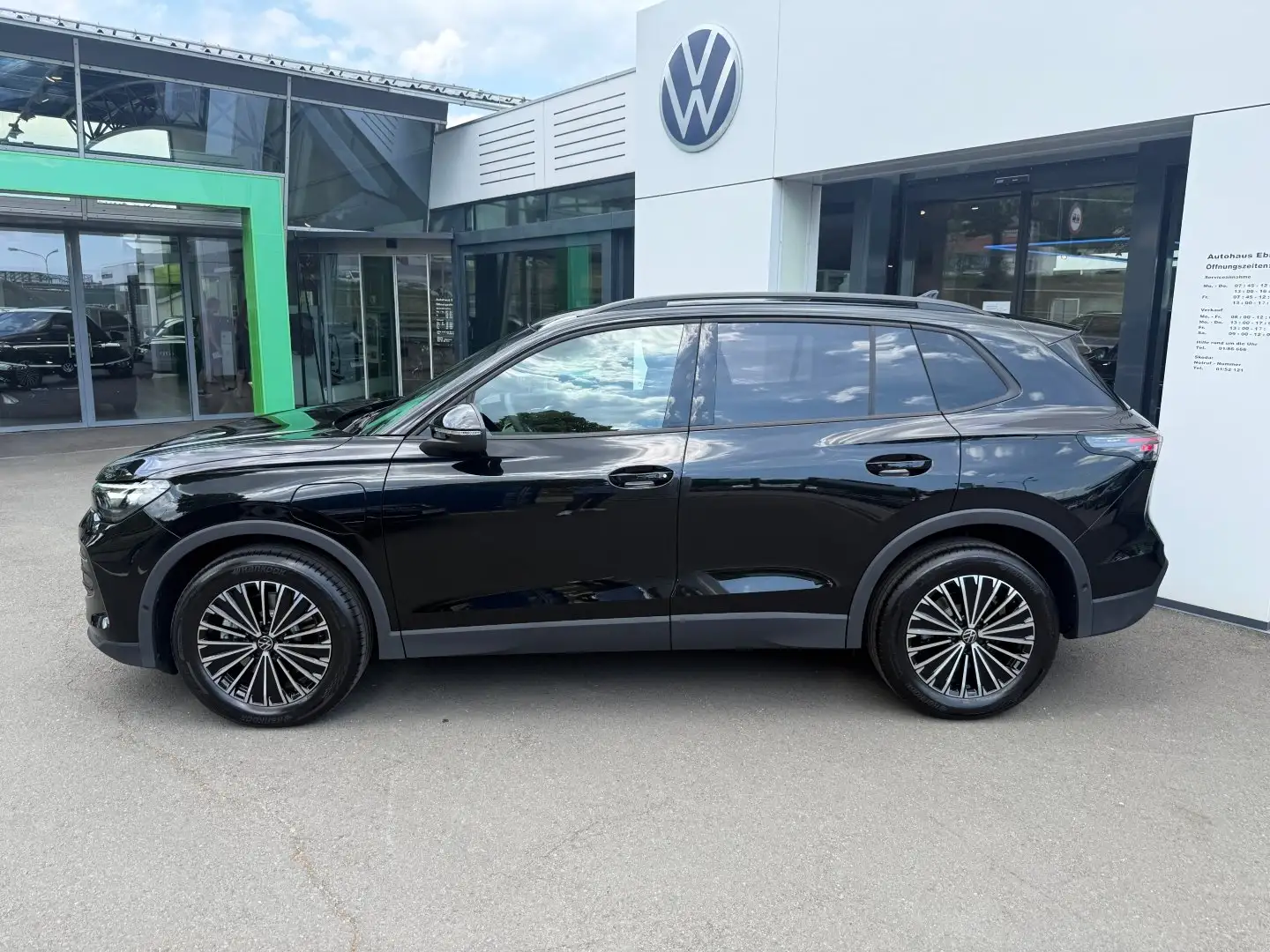 Volkswagen Tiguan Friends eHybrid DSG 150 kW Schwarz - 2