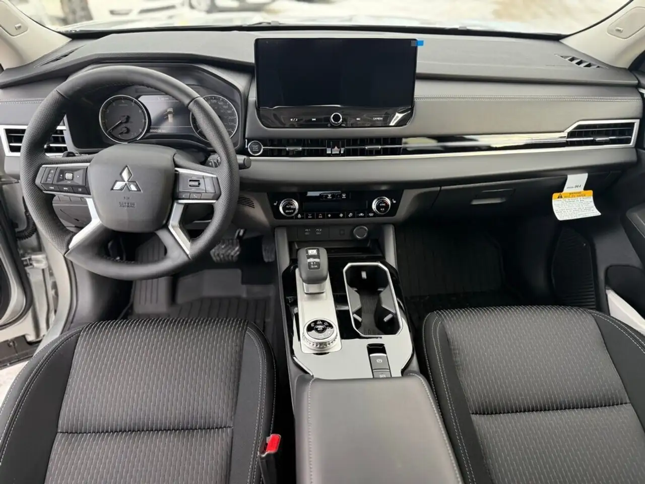 Mitsubishi Outlander снимка Mitsubishi Outlander