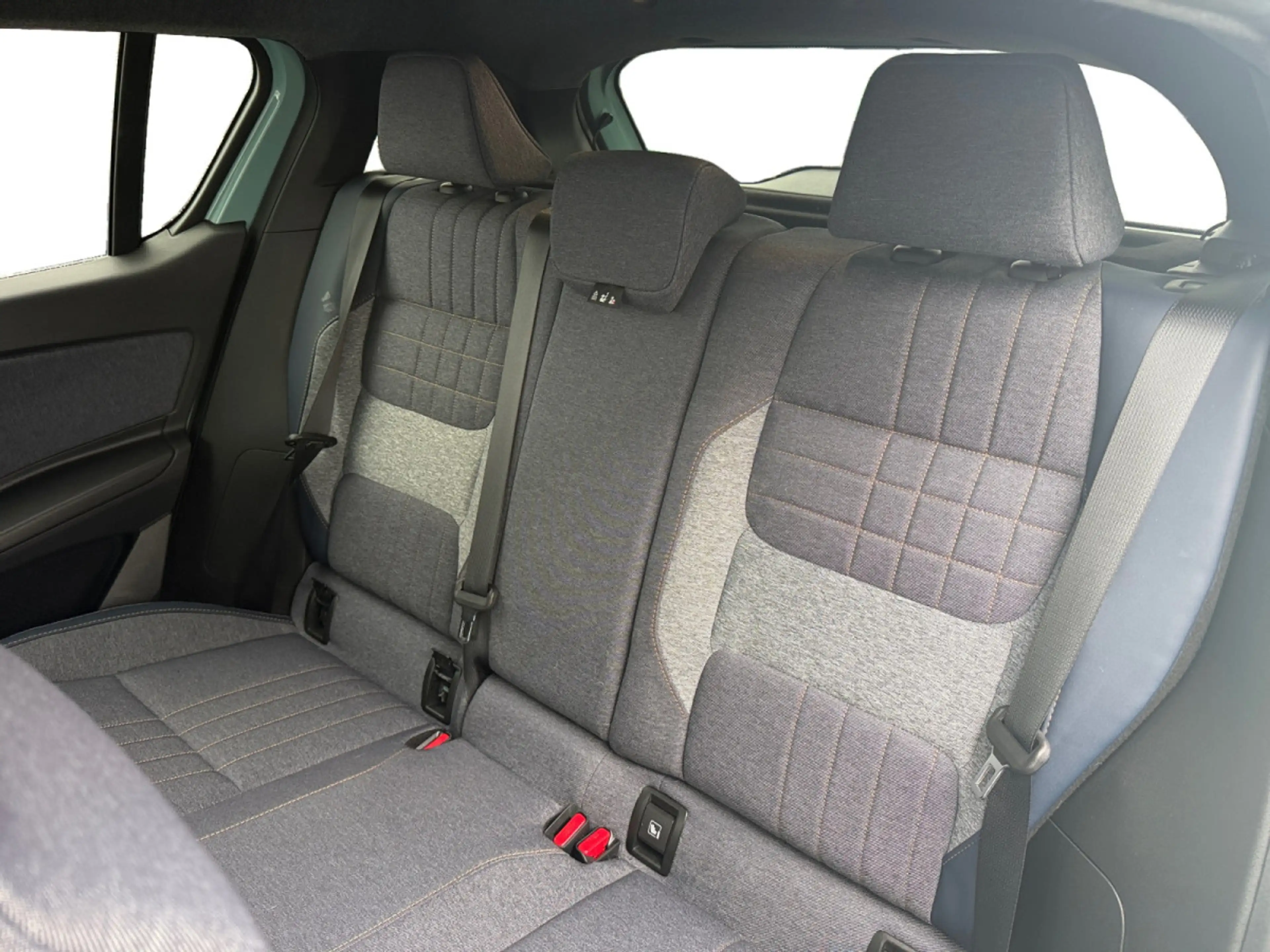 Renault R 4 E-Tech techno 150 hp comfort range — photo 12